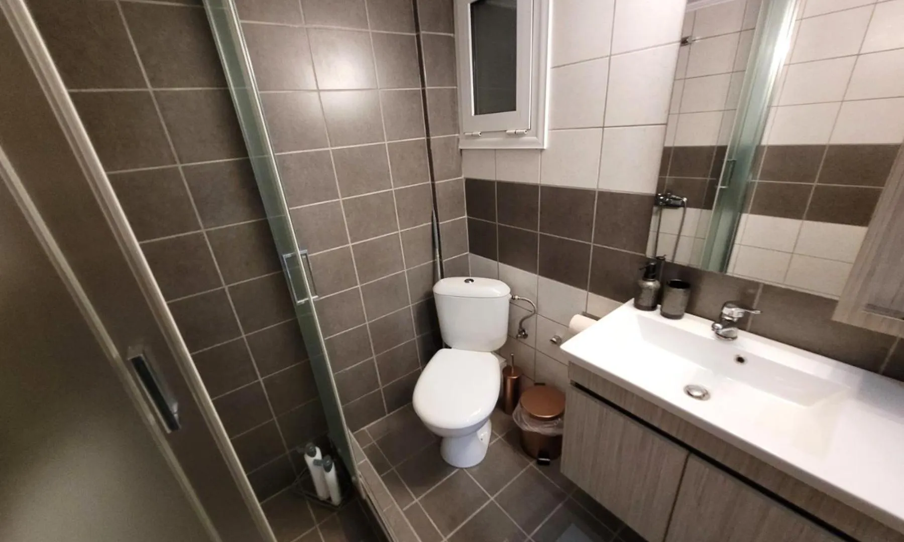 Metropole Vibe Apartment Thessaloniki 0*,  Greece